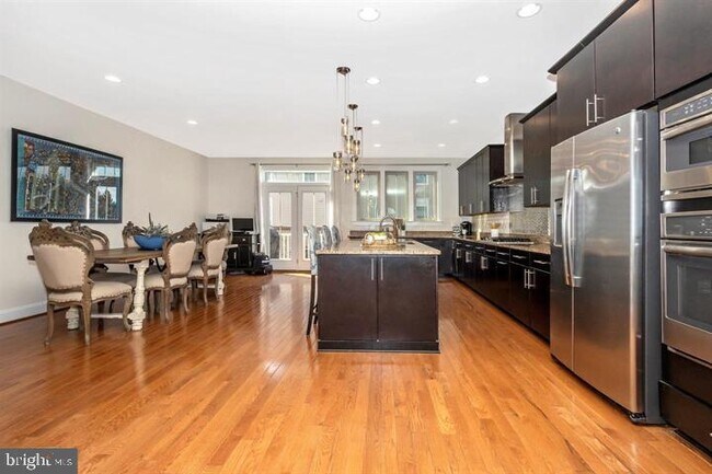 Building Photo - 9112 Kenway Ln