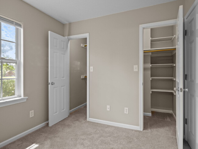 Building Photo - Available Now! 2 Bedroom, 2.5 BathTownhome...