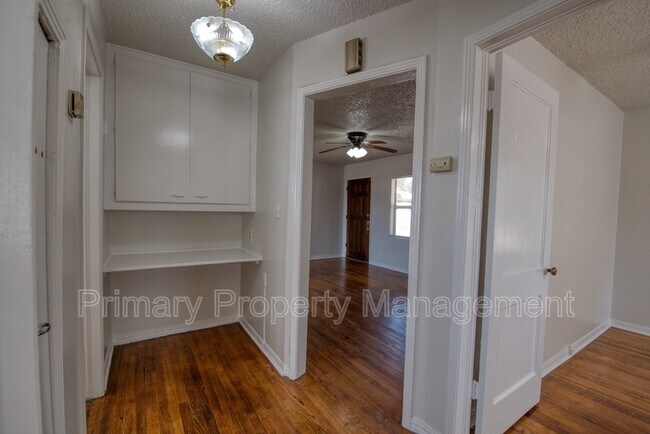 Building Photo - 2480 NW 39th Terrace
