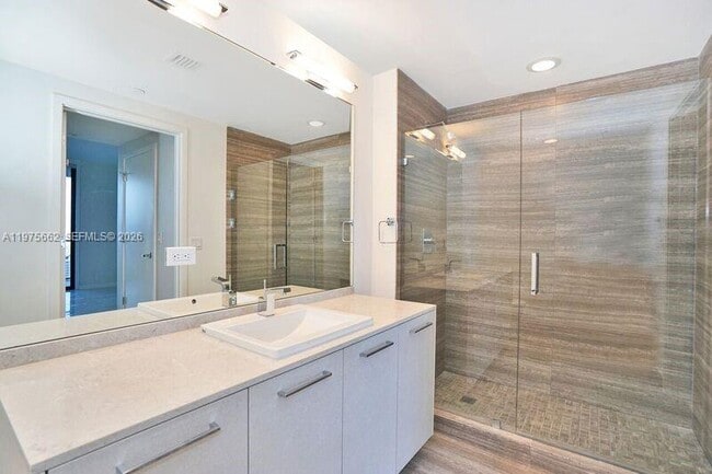 Building Photo - 1010 Brickell Ave