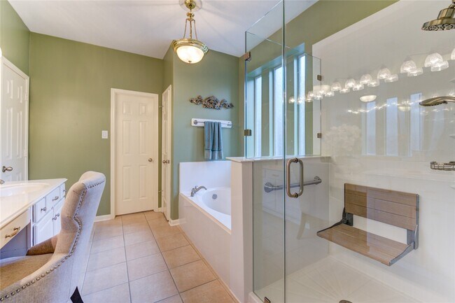 Building Photo - 27223 Camden Glen Ln