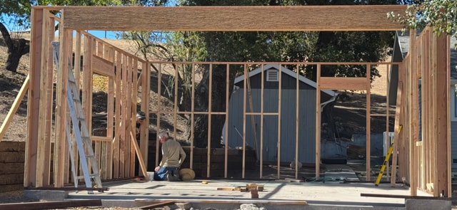 Building Photo - 2462 Cielo Vista Rd