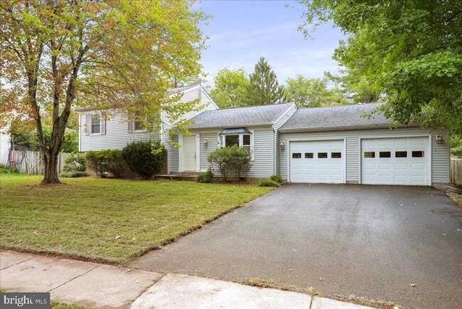 Building Photo - 2653 Fanieul Hall Ct