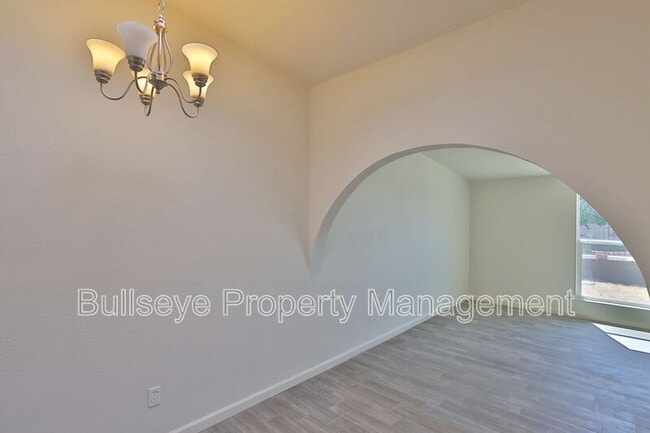 Building Photo - 1548 E 26th Ave
