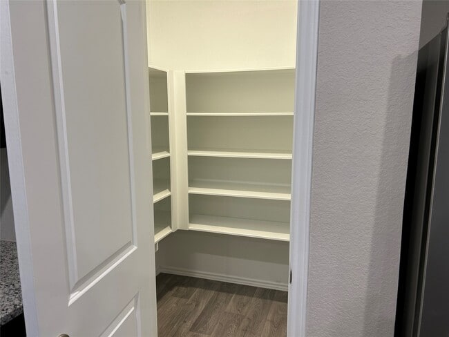 Building Photo - 40434 Gdn Hts Ln