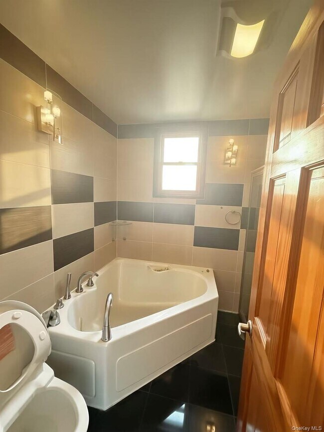 Building Photo - 64-67 229th St