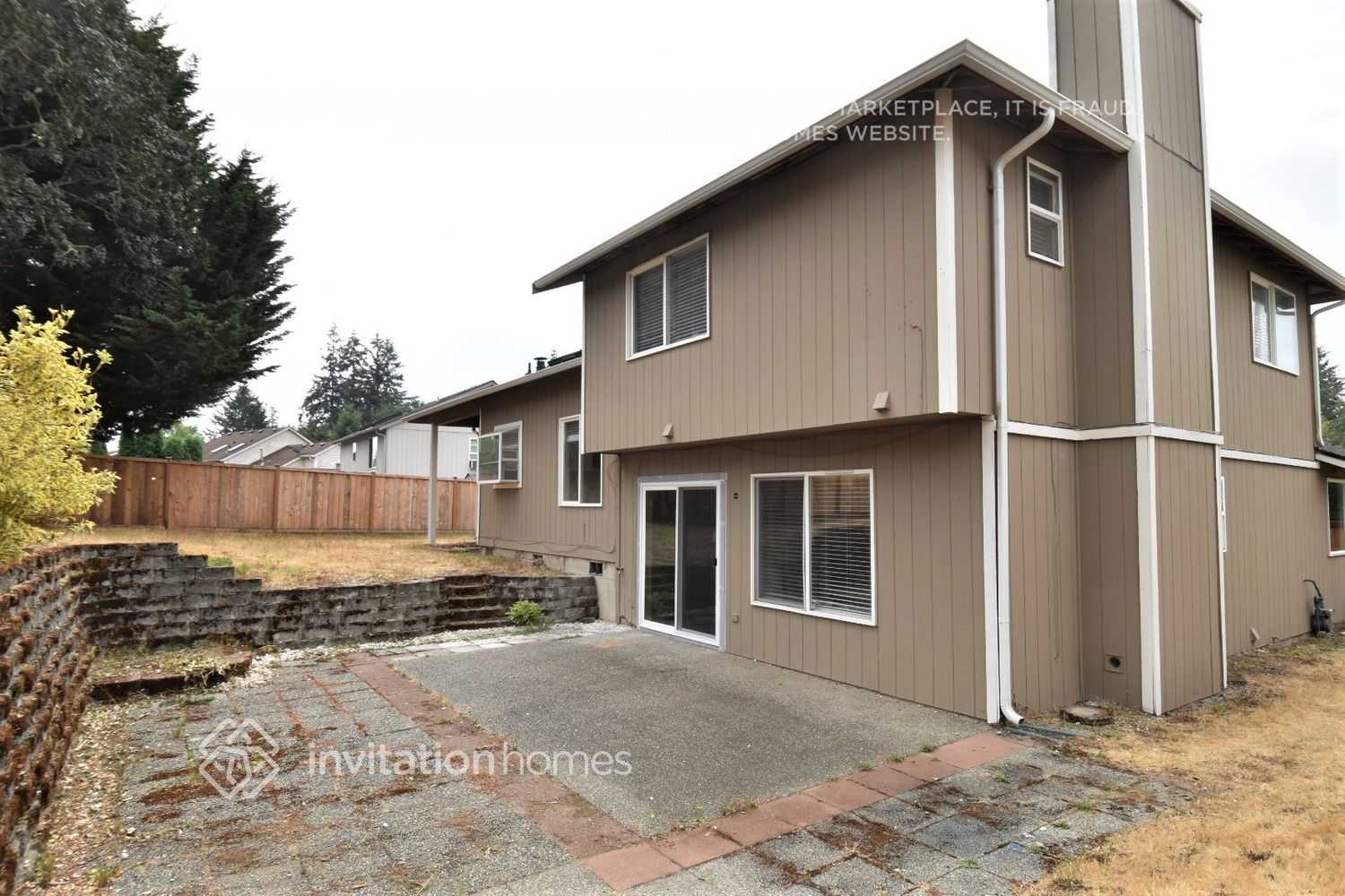 Building Photo - 3700 Arbor Dr SE