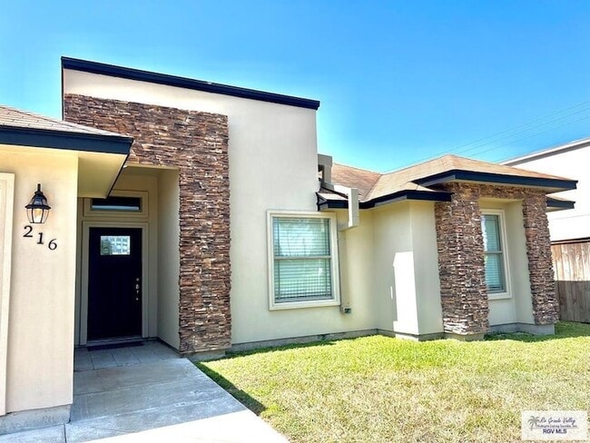 Building Photo - 216 Gilson Rd