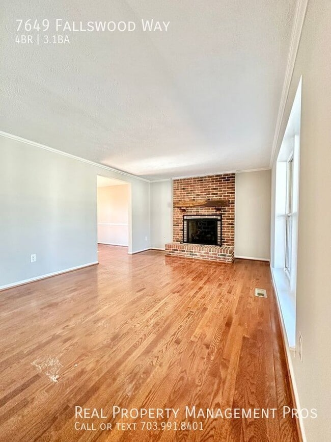 Building Photo - 7649 Fallswood Way