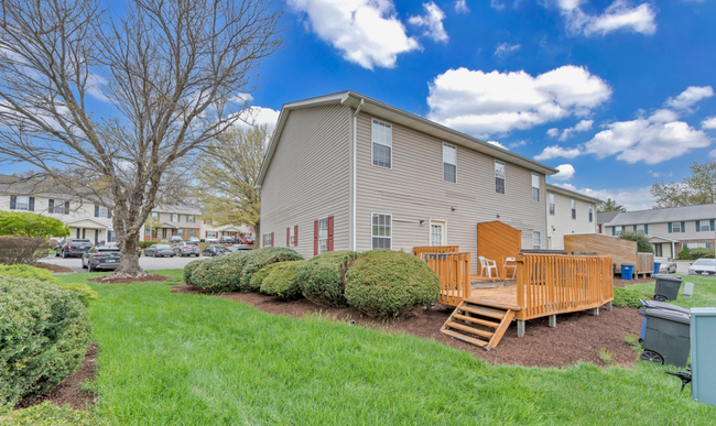 Building Photo - 854 Patrick Henry Dr