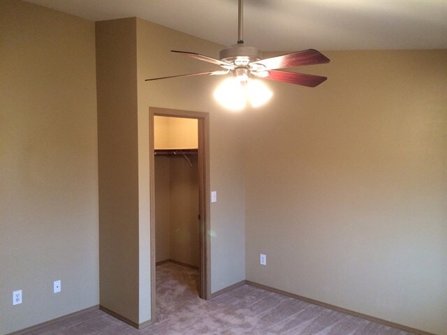 Building Photo - 5616 107th Pl NE