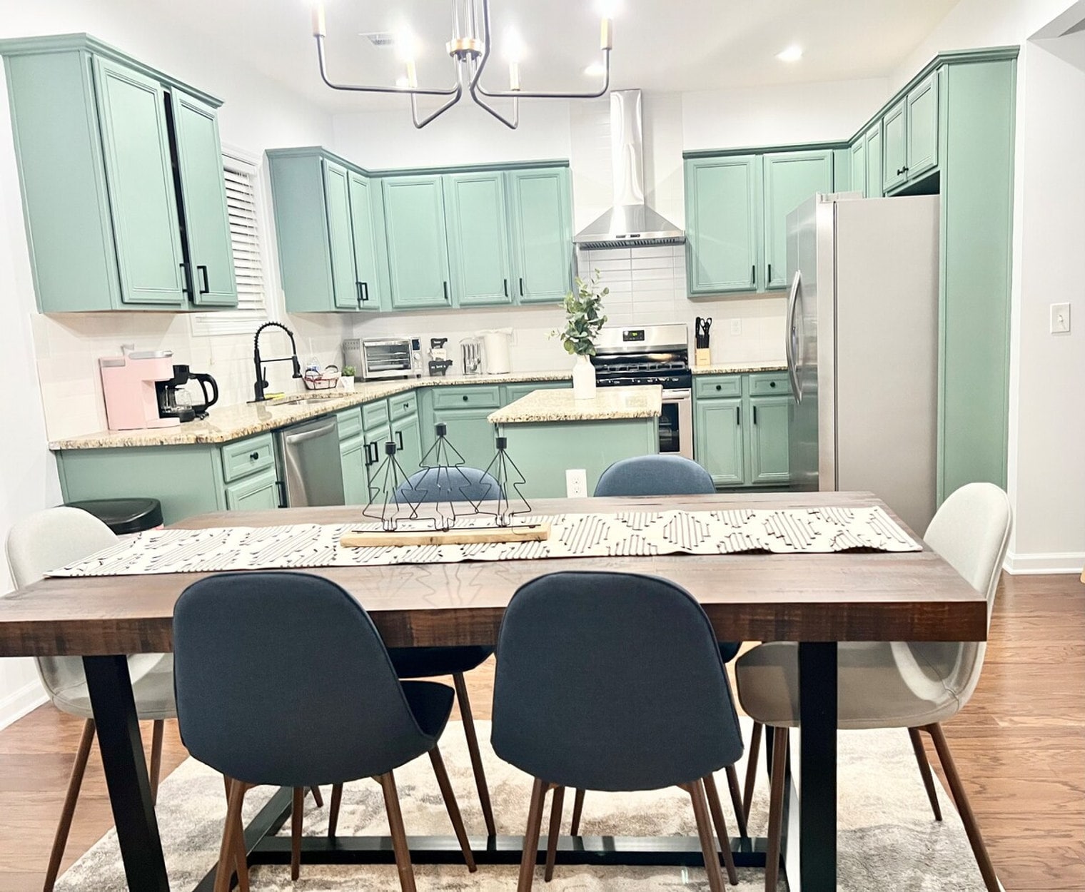 Building Photo - 6009 Mock Ives Ct NE