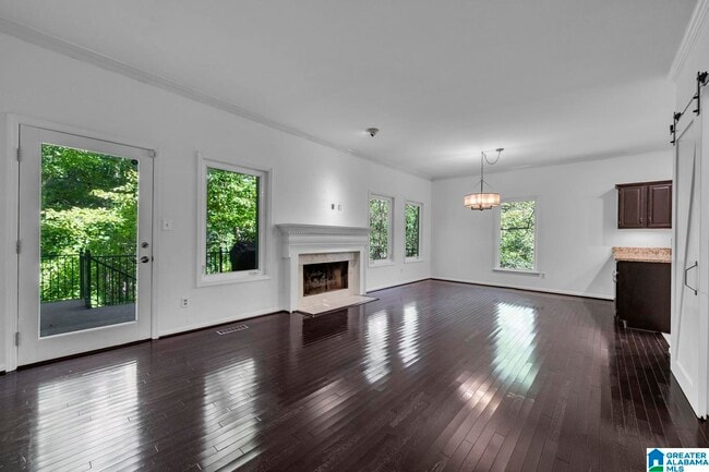 Building Photo - 25 The Falls Dr