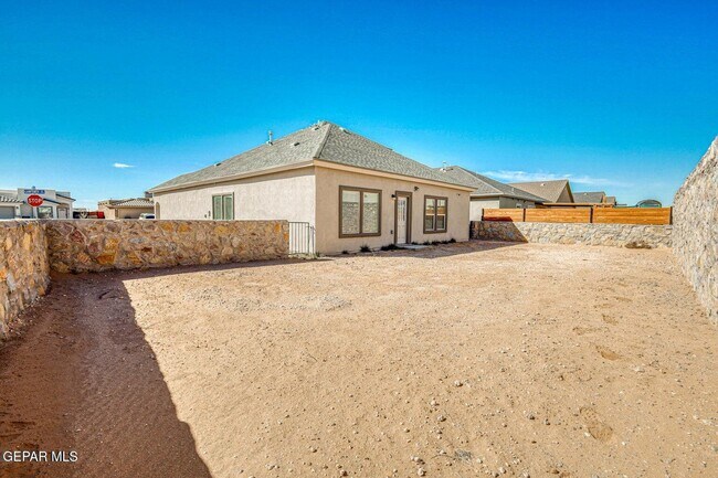 Building Photo - 13941 Garforth Ave