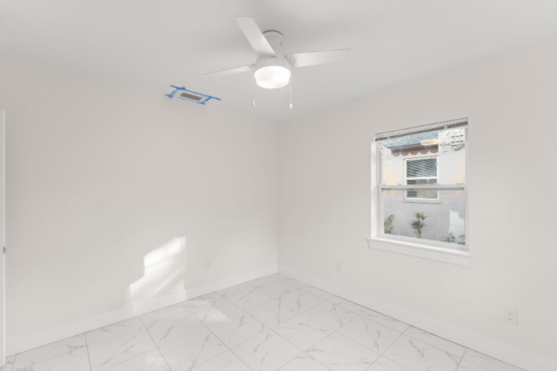 Building Photo - 211 37th St S