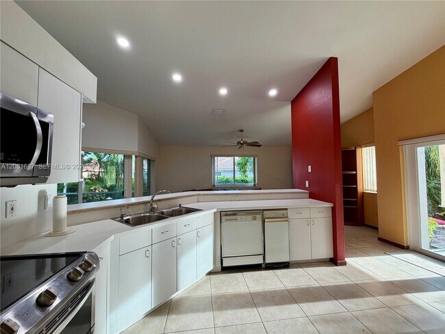 Building Photo - 7920 SW 204th St