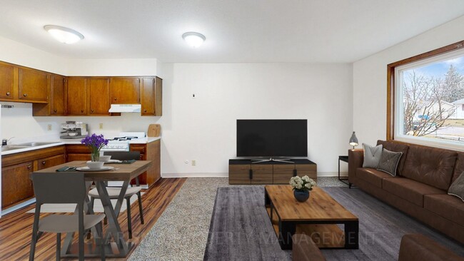 Building Photo - SPACIOUS ONE BEDROOM UNIT, GREAT LOCATION ...