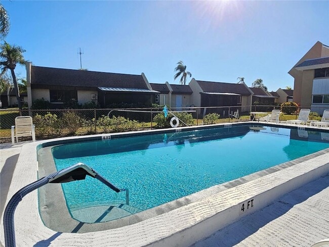 Building Photo - 499 Albee Farm Rd