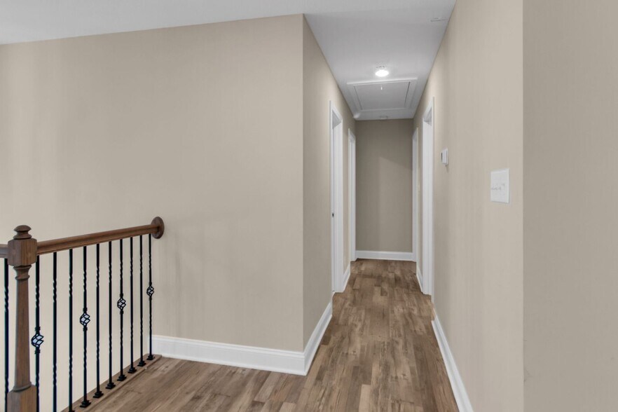 Building Photo - 1037 Whitney Dr