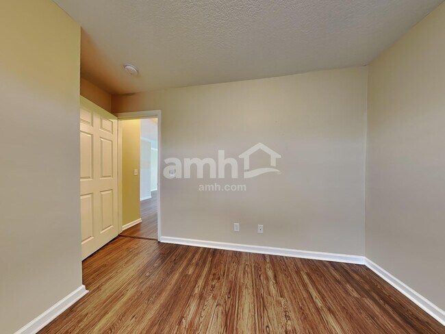 Building Photo - 177 Fox Glen Ct