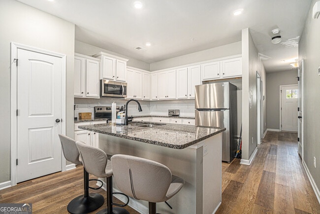 Building Photo - 2464 Bayrose Cir