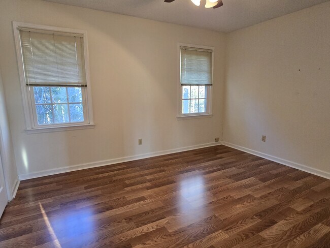 Building Photo - 5104 Grist Mill Ct