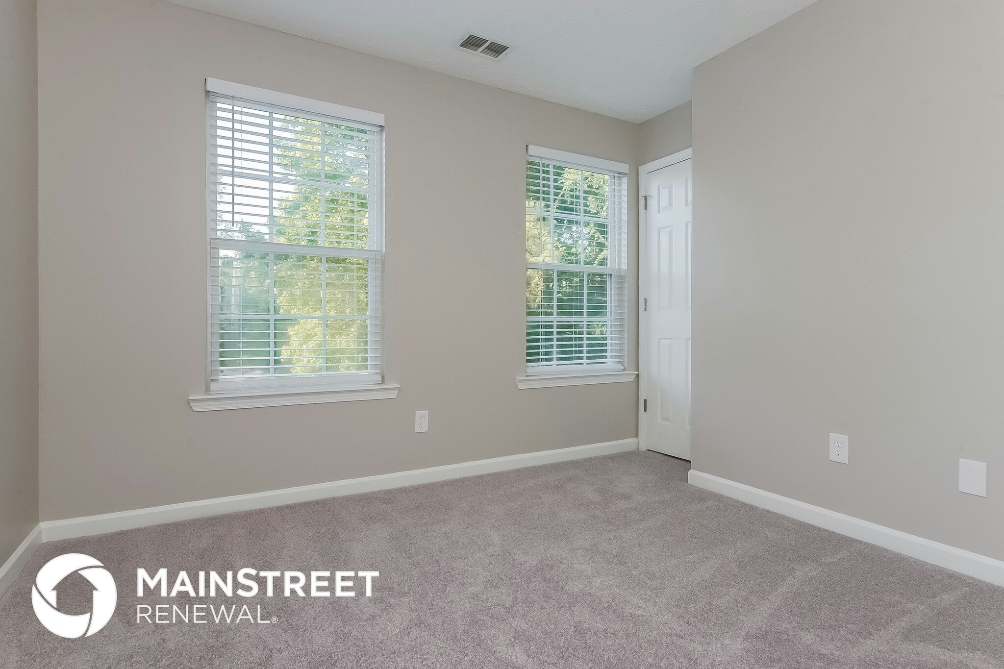 Building Photo - 405 Hawthorne Cir