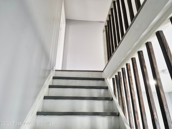 Building Photo - 124 Willow St