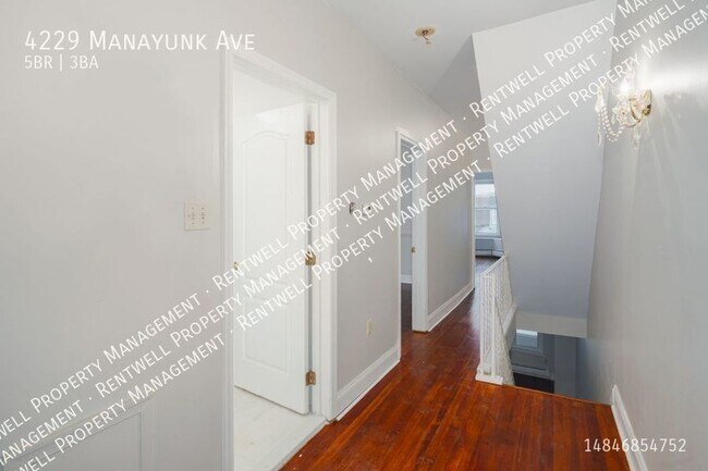 Building Photo - 5BR 2.5 BA_ 2,000 Sq Ft. Townhome in Manay...