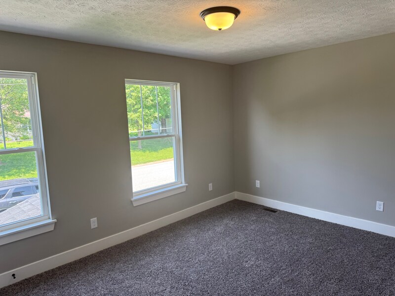 Building Photo - 8945 High St