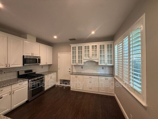 Building Photo - 532 Blarney Cir