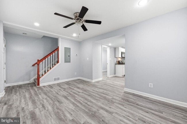 Building Photo - 4029 Grant St NE