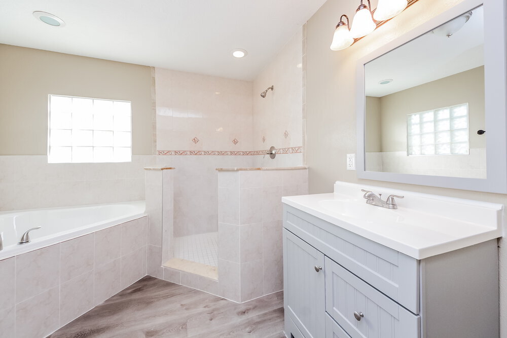 Building Photo - 1719 Orange View Way