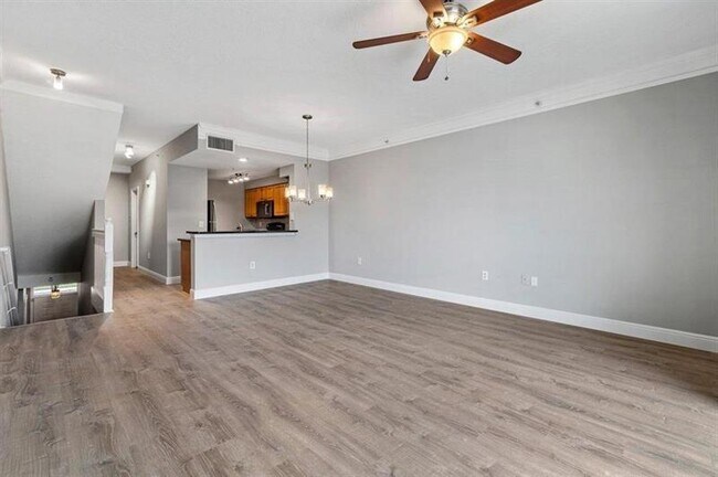Building Photo - 2032 Alta Meadows Ln