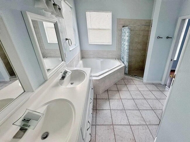 Building Photo - 13001 Yardsley Ct