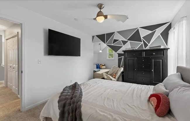 Building Photo - 4410 N 122nd St