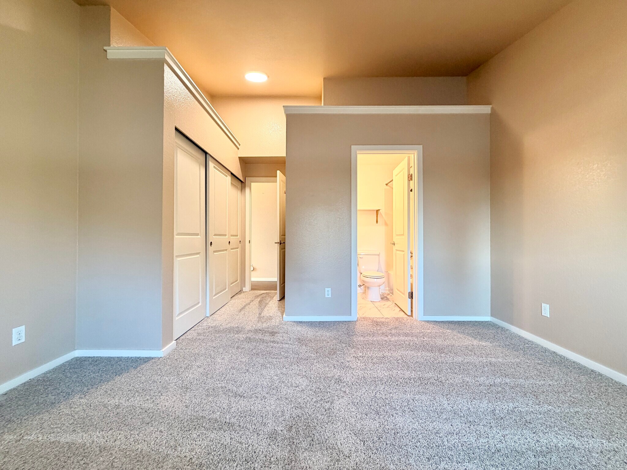 Master Bedroom - 16101 Bothell Everett Hwy