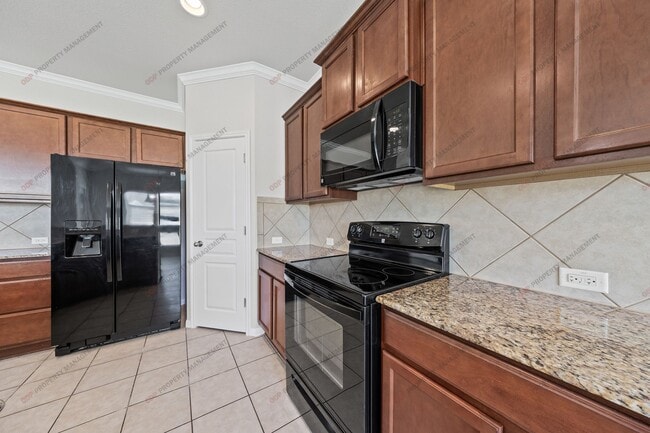 Building Photo - Academy ISD-3 Bedroom/2 Bath