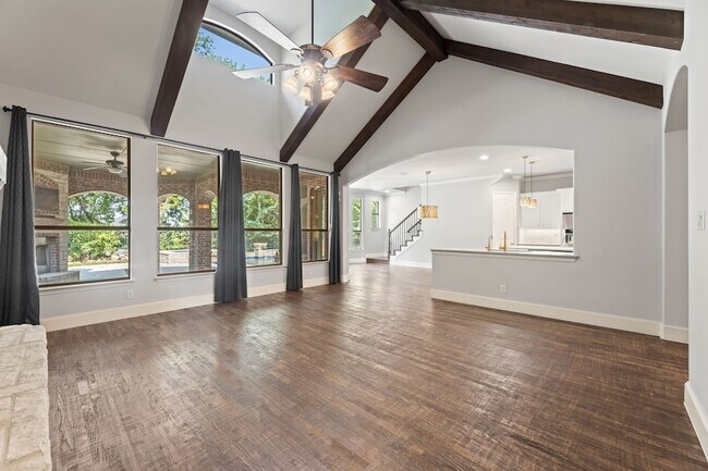Building Photo - 981 Deer Run Ln