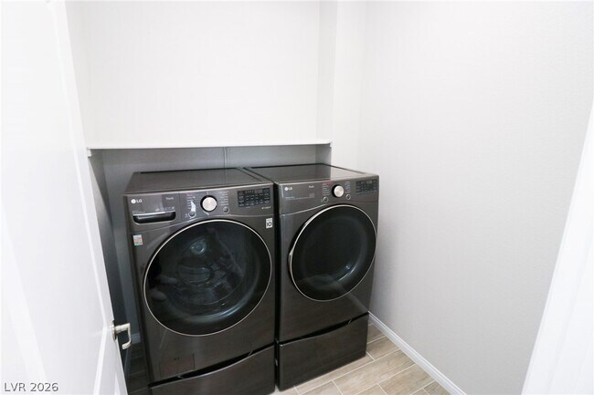 Building Photo - 3032 Cipro Ave