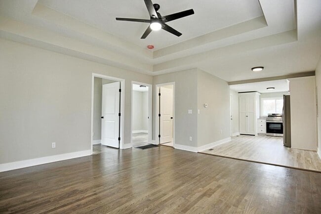 Building Photo - 126 S Kimball St