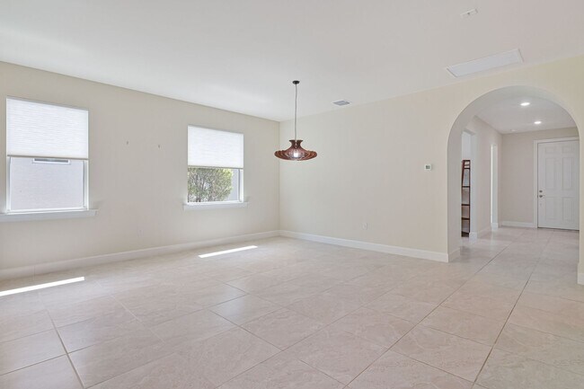 Building Photo - NOW AVAILABLE - 2/2 Plus Den Single Family Home in the Heart of Estero!