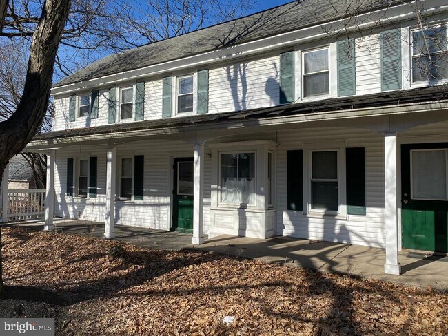 Building Photo - 4295 Point Pleasant Pike