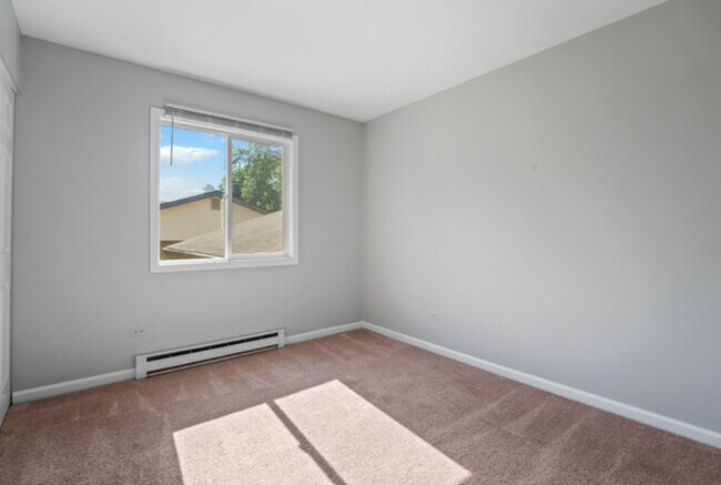 Building Photo - 627 Chardonnay Ln