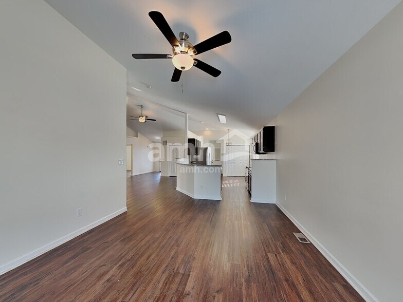 Building Photo - 131 Boutot St