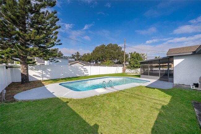 Building Photo - 4522 Fetrow Dr