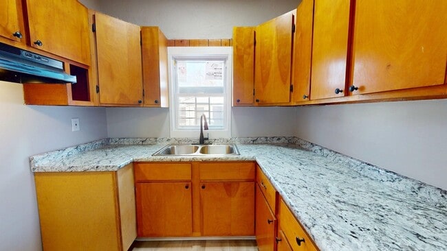 Building Photo - Slavic Village - 4 Bedroom - Single Family Home