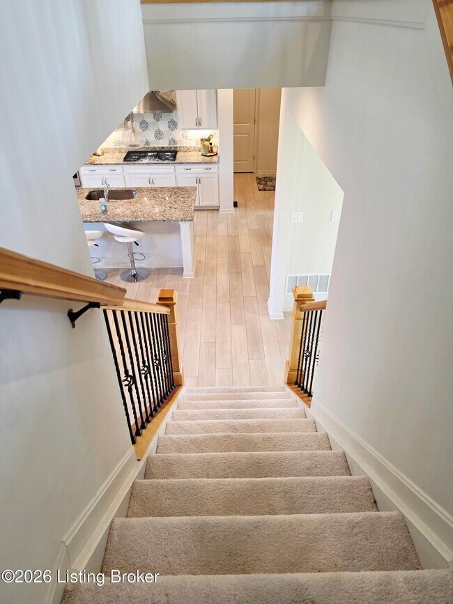 Building Photo - 17505 Shakes Creek Dr