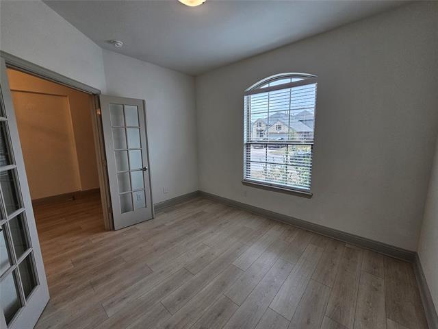 Building Photo - 3216 Southampton Dr