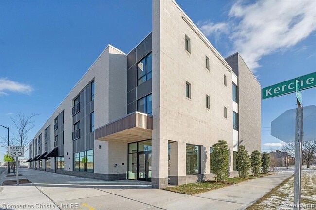 Building Photo - 7410 Kercheval Ave